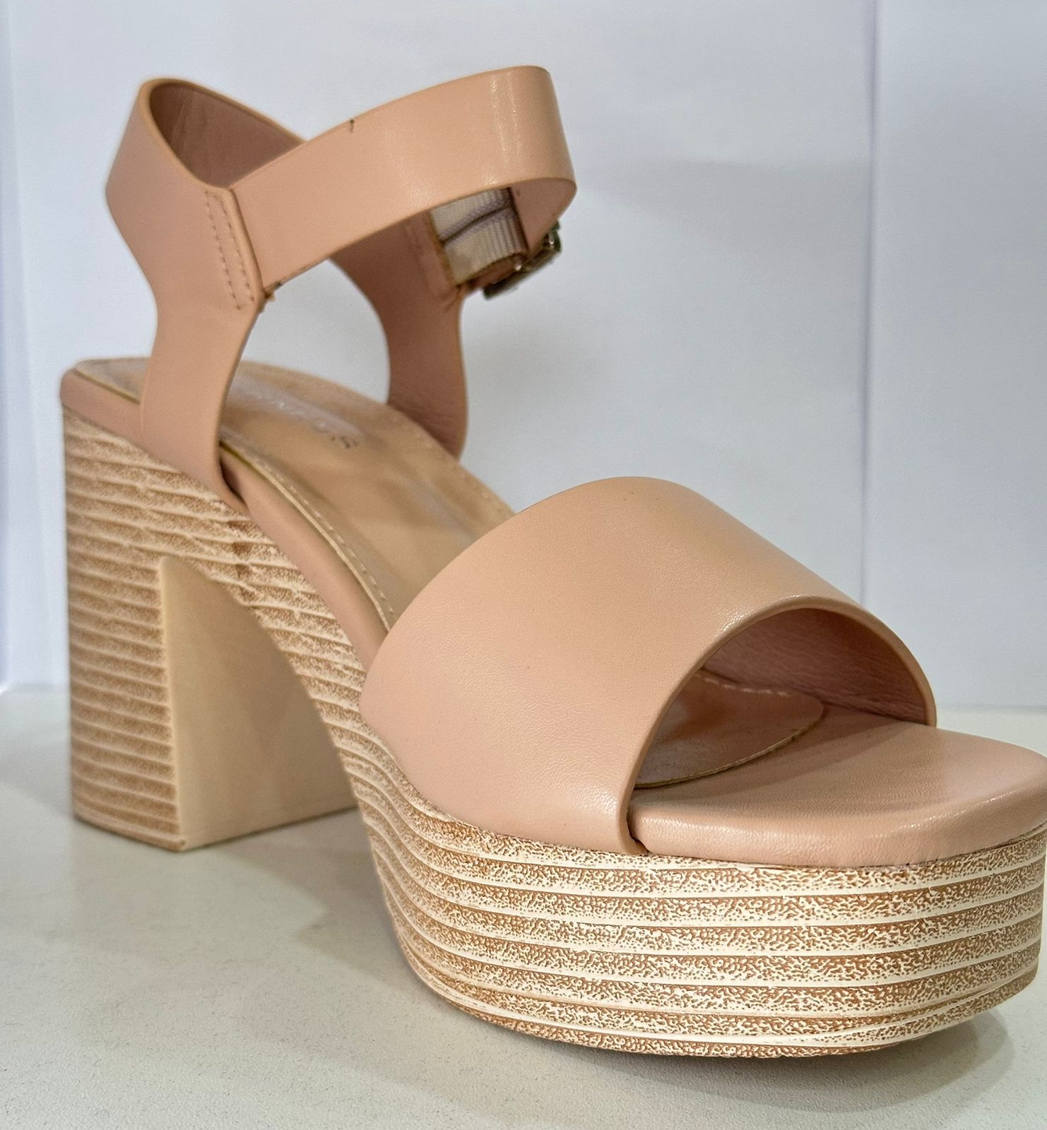 Sandalia Plataforma Corcho Beige